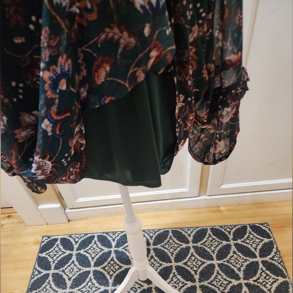 Kayleigh Brynlee Hardware Blouse NWT - Picture 12 of 14